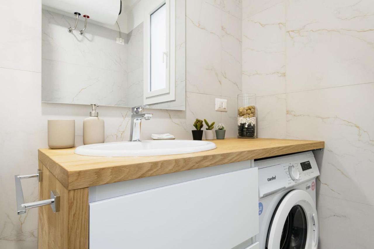 Easylife - Oasi Chic Pochi Passi Dai Navigli Apartamento Milão Exterior foto
